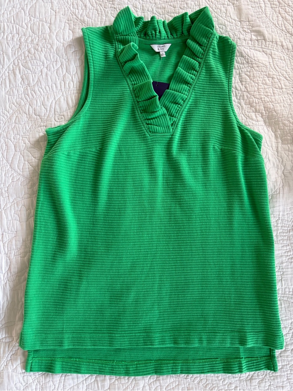 Crown & Ivy Green Ruffle V-Neck Sleeveless Top
